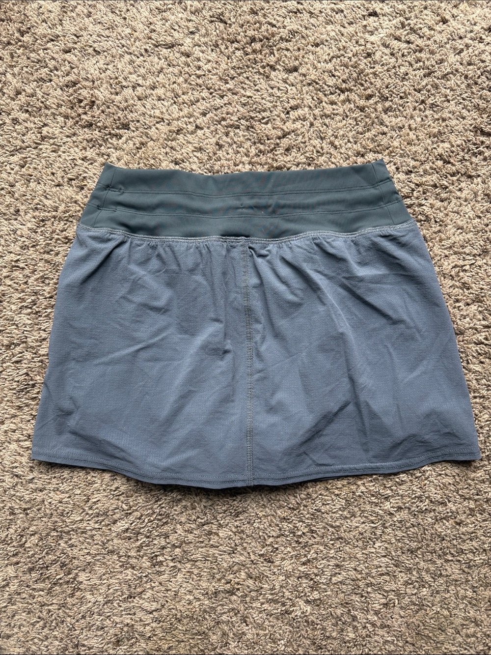 Vuori lightweight active skort, slate grey/blue, Sz. small - NWOT - Picture 2 of 10
